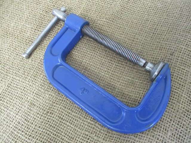Nice Collection Of Handy G-Clamps : -  Sizes Include : 1x 4`, 1x 3`, 1x 2`, 2x Smalls & Record 129