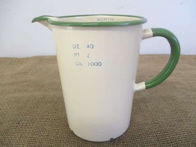 Lovely Genuine Vintage Old Fashioned Enamel 40oz /2pt /1000gr Measuring Jug