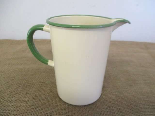 Lovely Genuine Vintage Old Fashioned Enamel 40oz /2pt /1000gr Measuring Jug