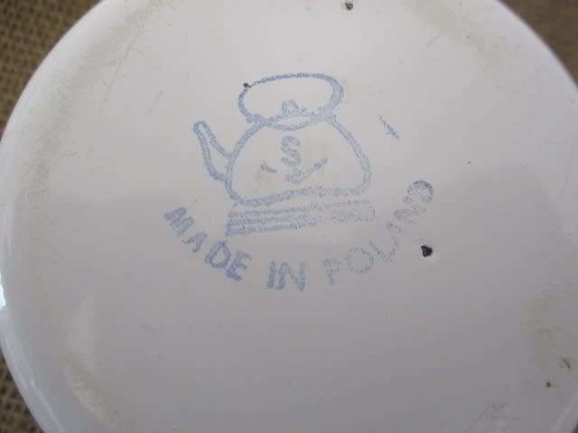 Four Vintage Old School Enamel Ware Pieces