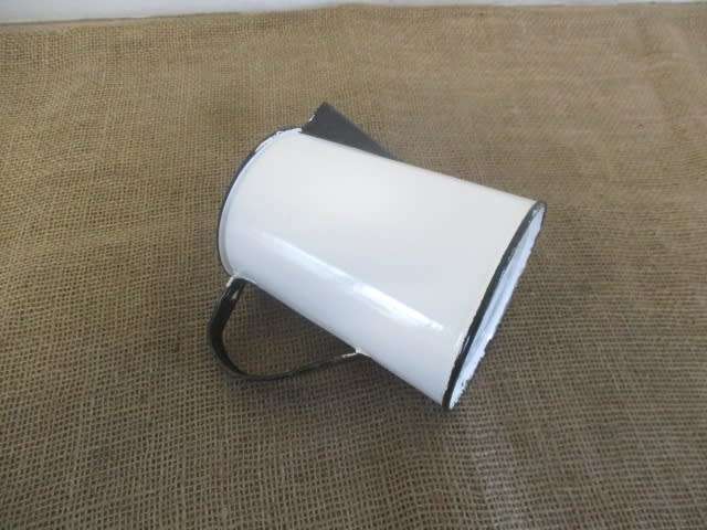 Lovely Vintage Old School Enamel 1,2 liter Milk Jug