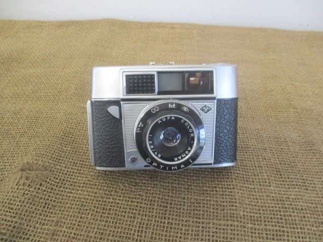 Vintage Agfa Optima 1 Film Camera With Film And In Original Leather Pouch With Shoulder Strap