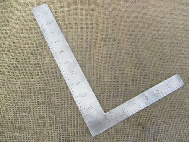 Beautiful Vintage Stanley Handyman 12 inch x 8 inch No F6 Steel Framing Square        Made In USA