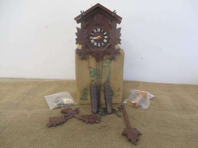 For Repairs Or Spares......Vintage Cuckoo Clock