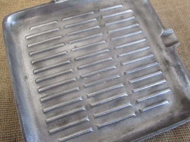 Beautiful Sizable 28 X 28 Cast Iron Skillet