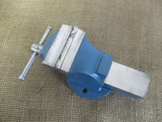 Nice And Sturdy Record C 2 1/2 inch Cast Iron Workshop Bench Vise     Made In SA