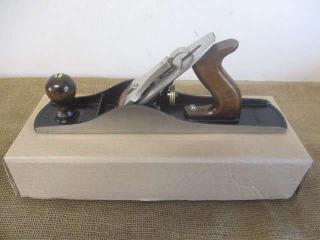 The Reliable Foreman.....This Clean Neat Vintage Stanley Bailey No 5 1/2 Hand Plane        England