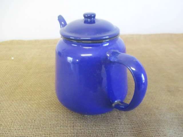 Nice Vintage Real Old Fashioned Enamel Coffee Pot                  Made In China