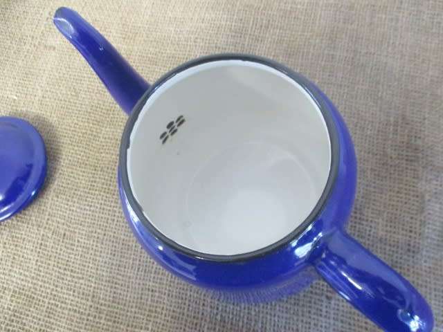 Nice Vintage Real Old Fashioned Enamel Coffee Pot                  Made In China