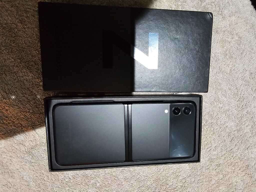 Samsung Z Flip3 256GB 256GB Black