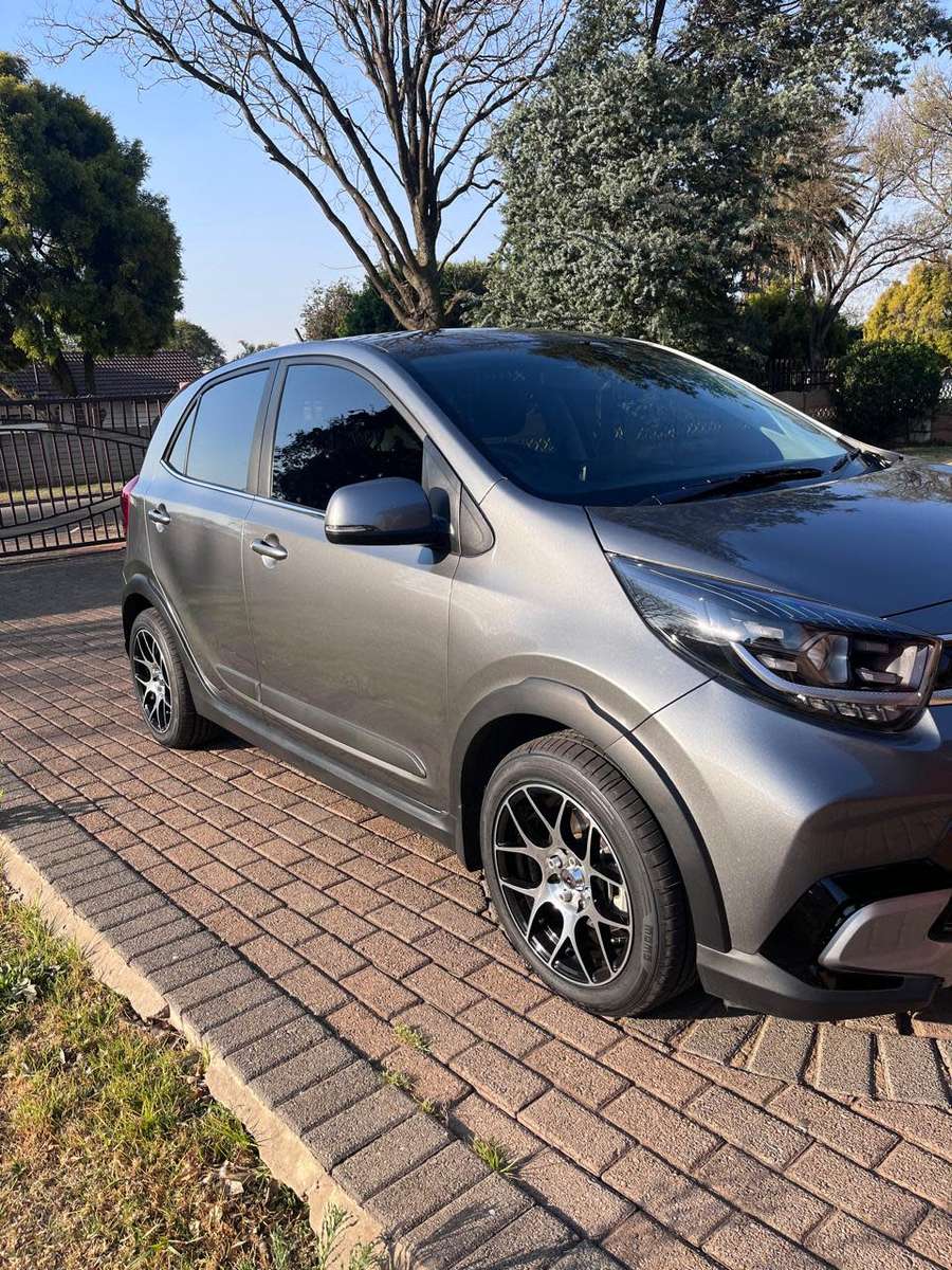 14 Inch full set Rims + Tires