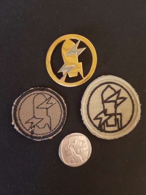 SADF Explosive Ordnance Disposal Mess dress and Badges set