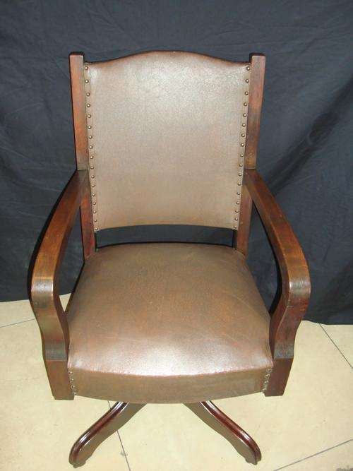 Leatherette Chair