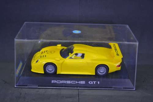 Scalextric C2449 Porsche GT1 - Collectors Club 2002