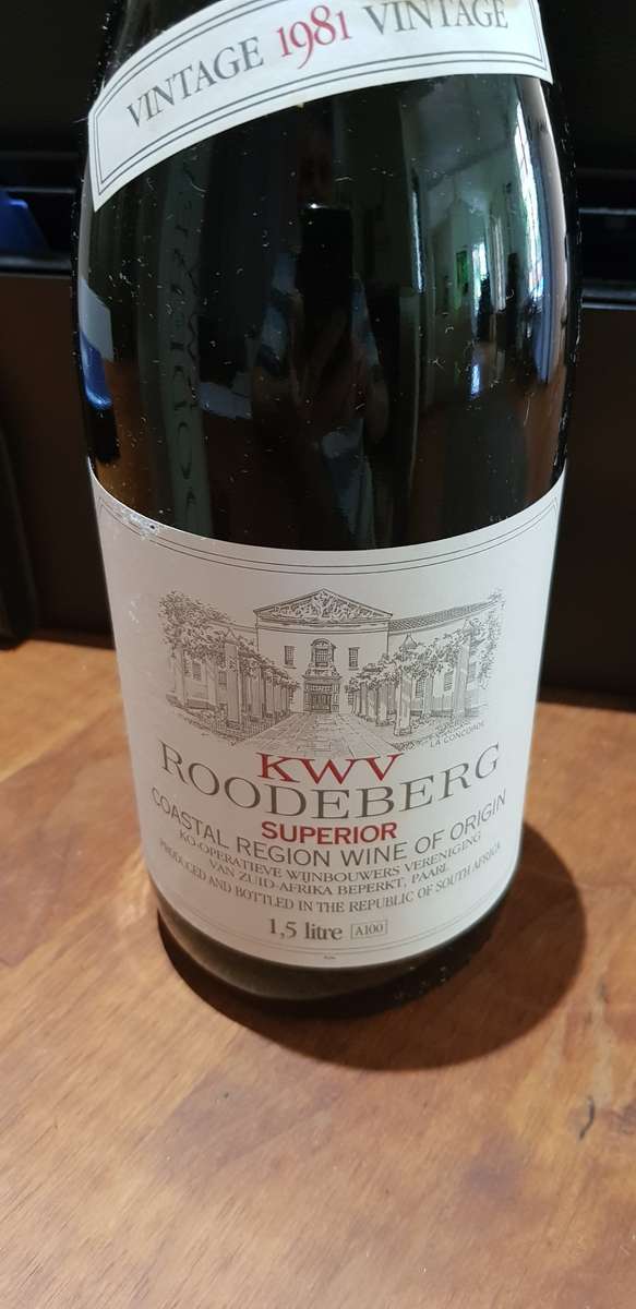 VINTAGE 1981 (42yrs old) KWV ROODEBERG MAGNUM 1.5 LITER - COLECTABLE ITEM