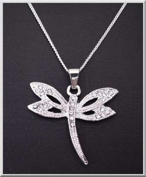 Charming Cystal Dragonfly Pendant Necklace