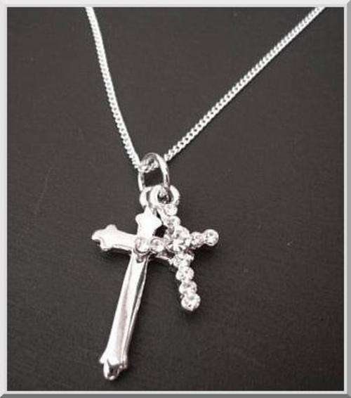 Charming Double Cross Pendant Necklace