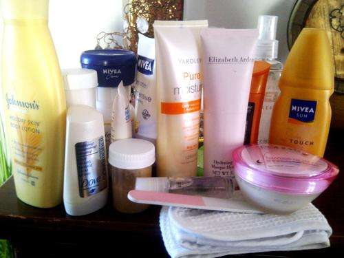 JOB LOT!! Elizabeth Arden, Yardley, Nivea, Ponds, Dove, Johnsons, etc.