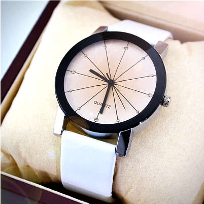 QUARTZ Analog Faux Leather Watch - Black & White