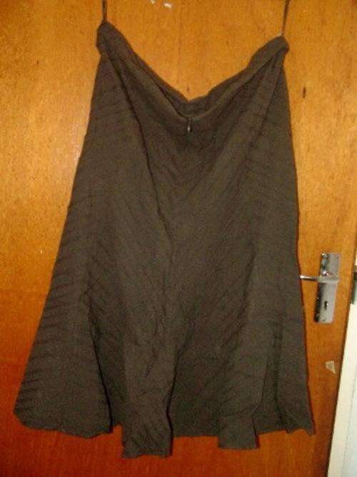 Size 40 - Woolworths Ladies Brown Skirt - As New