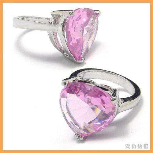 8.00ct Pink Heart Cocktail Silvertone Ring