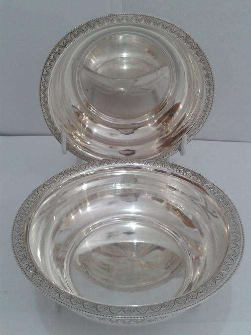 Pair of Hallmarked Egyptian Silver Bowls, Alexandria 1940-41