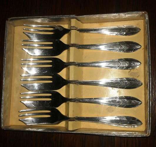 Set of 6 Silver plated Cake Forks C1960.