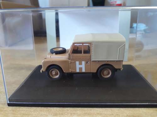 Land Rover, Military, by Oxford, die-cast, 1/43, New in Case