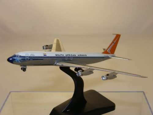 SAA South African Airways B707-300, ZS--SAE, "WINDHOEK', scale 1/400 by AVIATION 400