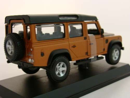 LAND ROVER DEFENDER 110 BRONZE, 1/32, DIE-CAST, MINT in BOX by BBURAGO