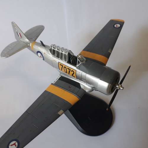 SAAF South African Air Force, HARVARD, 1/72, DIE-CAST, SECOND HAND IN BOX