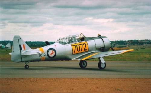 SAAF South African Air Force, HARVARD, 1/72, DIE-CAST, SECOND HAND IN BOX