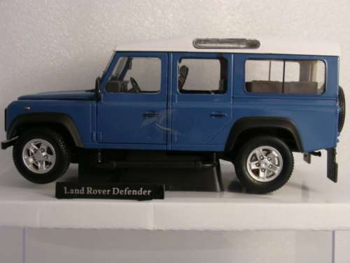 Land Rover Defender, Hongwell, Die-Cast, 1/24, No Box, no stand, been on display
