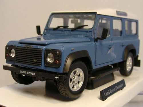 Land Rover Defender, Hongwell, Die-Cast, 1/24, No Box, no stand, been on display