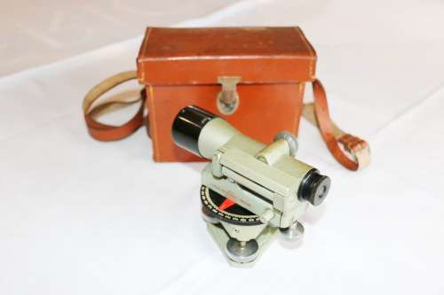Vintage Vickers Dumpy Level in Leather Case