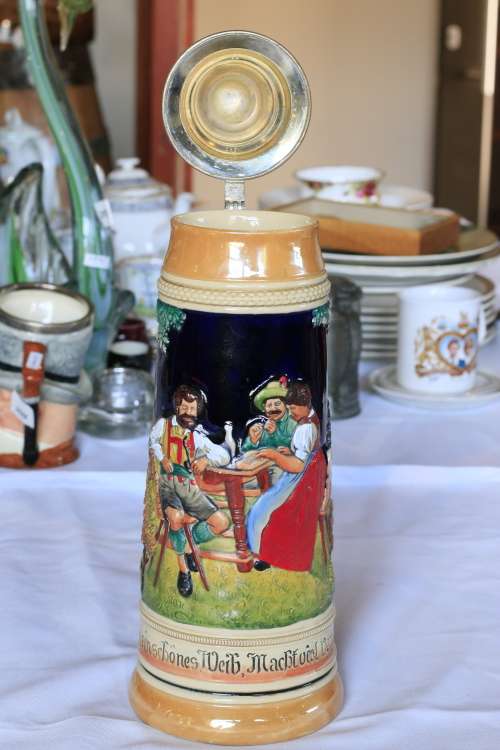 Large 1,5ltr Decorated Beer Stein
