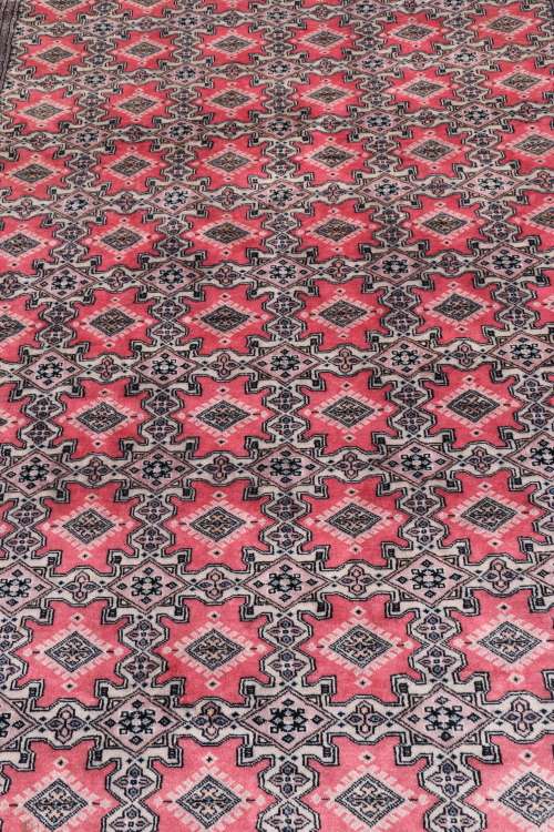 Vintage Persian Carpet (310 x 226 cm)