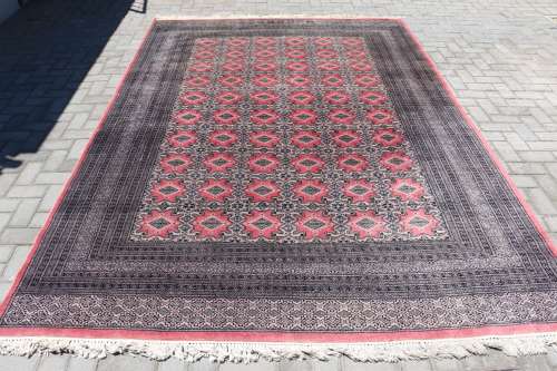 Vintage Persian Carpet (310 x 226 cm)