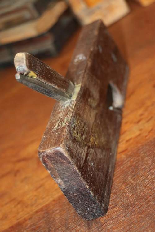 Vintage Profile Hand Plane