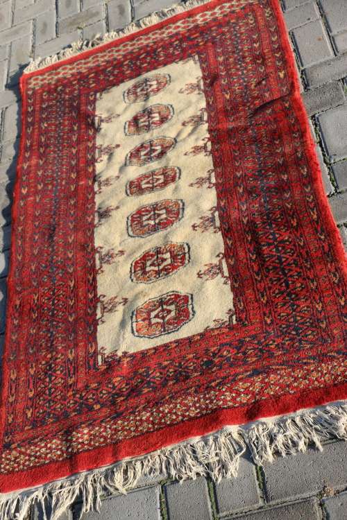 Vintage Hand Woven Persian Carpet - 160 x 94 cm