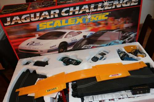 Hornby Scalextric Jaguar Challenge Set