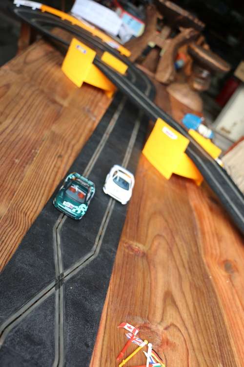 Hornby Scalextric Jaguar Challenge Set