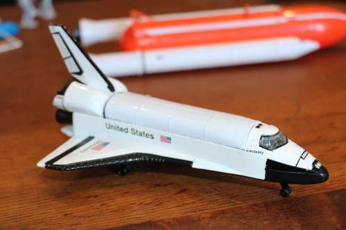 Realtoy - Discovery Space Shuttle