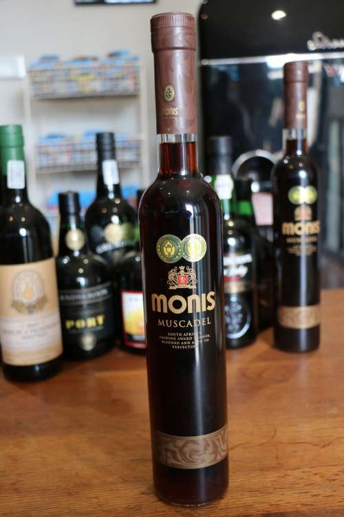 2001 Monis Muscadel - 500ml