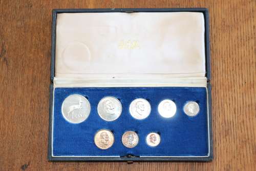 Beautiful 1976 South Africa Coin Proof Set