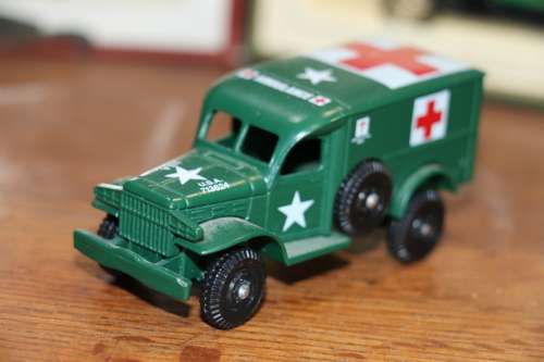 LLEDO Days Gone Diecast Vintage Model Ambulance
