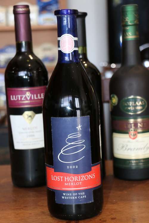 Beautiful 2002 Lost Horizons Merlot - 750 ml