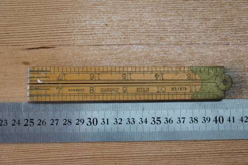 Beautiful Rabone No.1375 Carpenters Boxwood Ruler