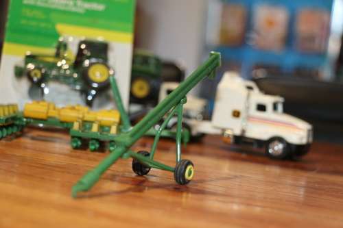 ERTL Diecast Tractor / Farm Model - John Deere Grain Shoot / Auger