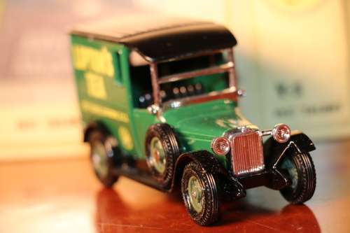 Vintage MATCHBOX Models of Yesteryear Diecast Models - 1927 Talbot - Lipton's Tea